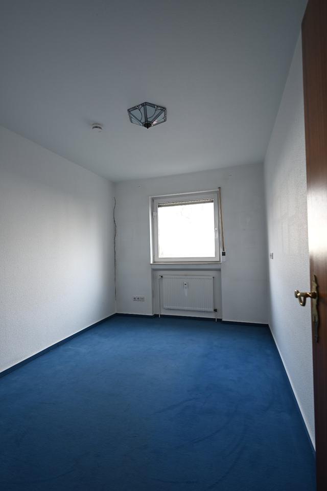 von Privat: Maisonette-Wohnung 5 Zimmer mit Balkon/Terrasse in Friedrichsdorf