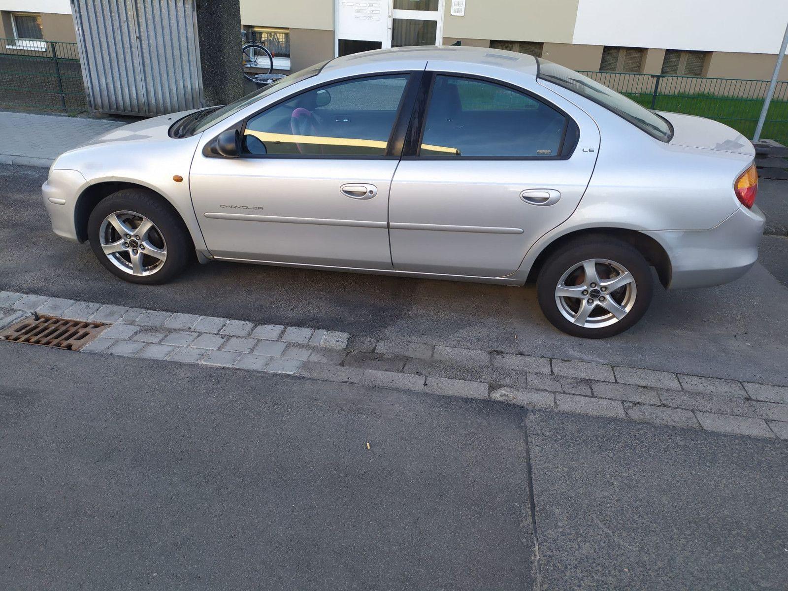Abbildung des Autos Chrysler Neon LE 2.0 LE