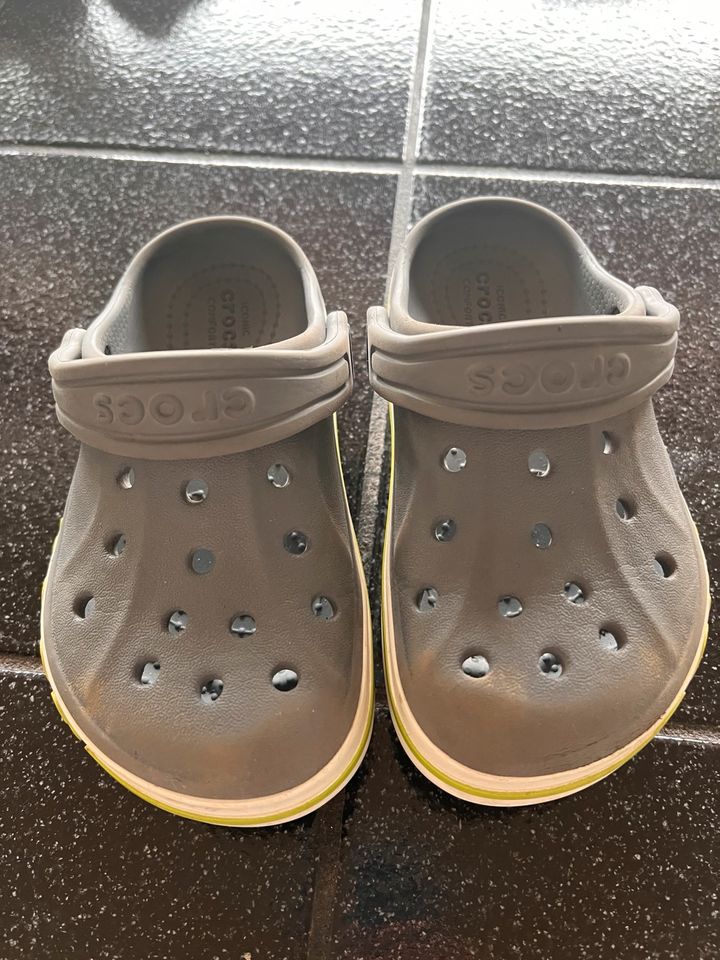 Crocs, grau, C9 in Unterthingau