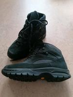 Schuhe Stiefel Größe 45 Schwarz Vibram Gore Tex Friedrichshain-Kreuzberg - Kreuzberg Vorschau