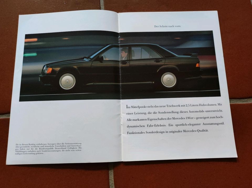Prospekt für Mercedes 190E 2,5-16, original und gratis Prospekt in Deggendorf