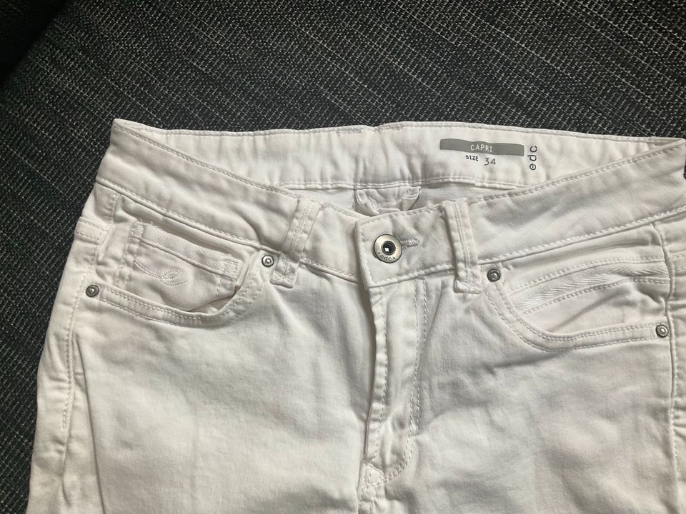 EDC Esprit Capri Jeans Gr 34 weiß in Wettenberg