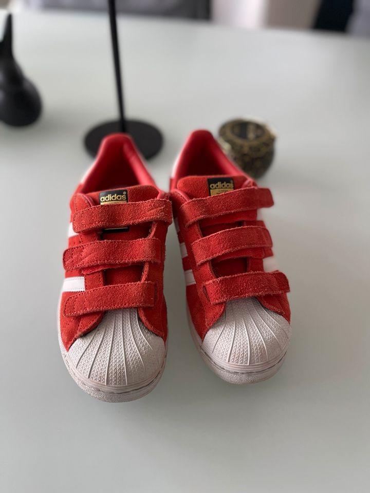 ADIDAS Superstar Sneaker neu, ungetragen in orange in München