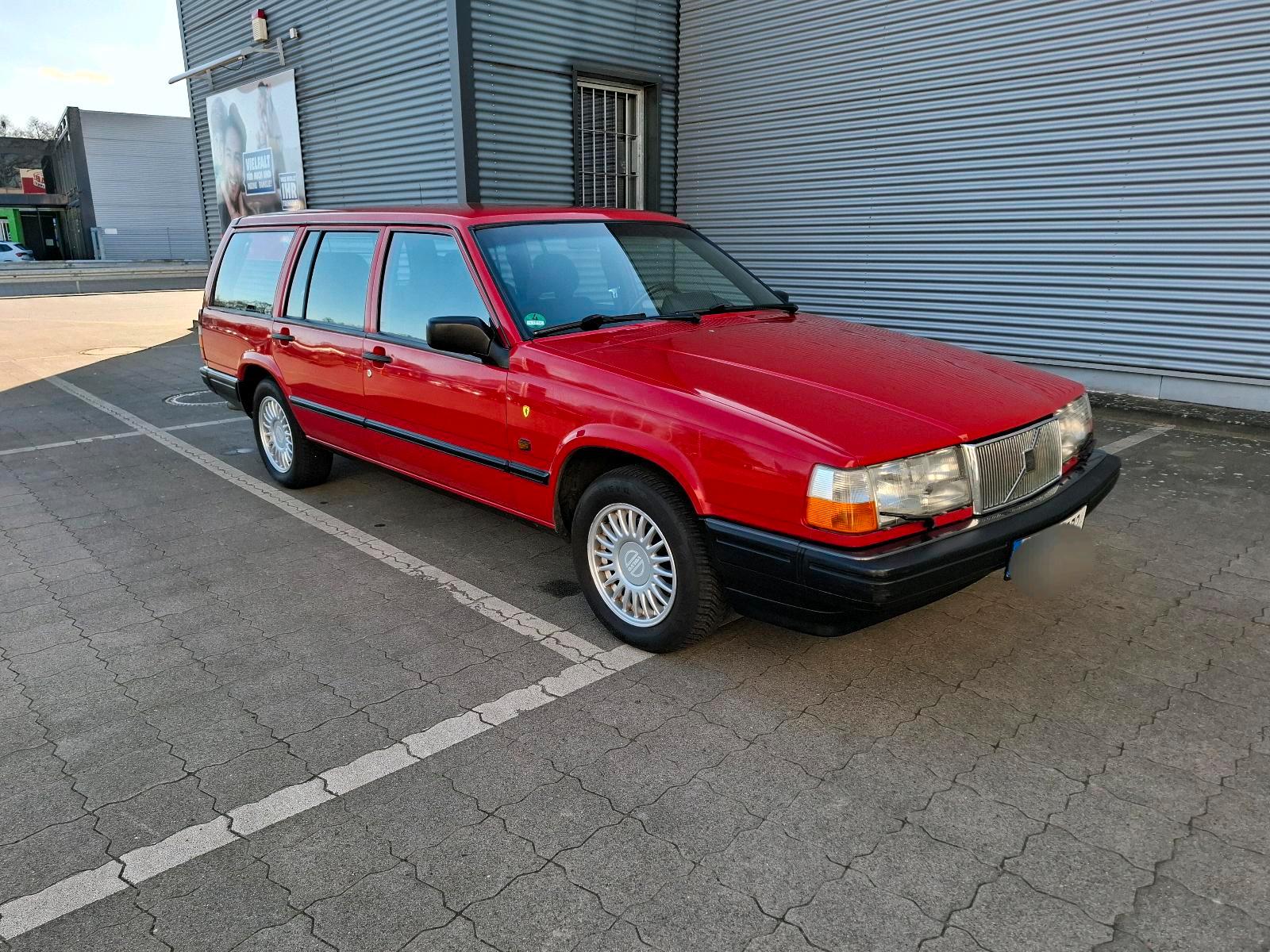 Abbildung des Autos Volvo 940 GL - H-Kennzei…
