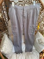 Closed Hose taupe Utility Mina 48 Düsseldorf - Bilk Vorschau