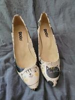DOGO Schuhe Pumps High Heels Katzen beige schwarz Gr. 40 NEU Sachsen - Aue Vorschau