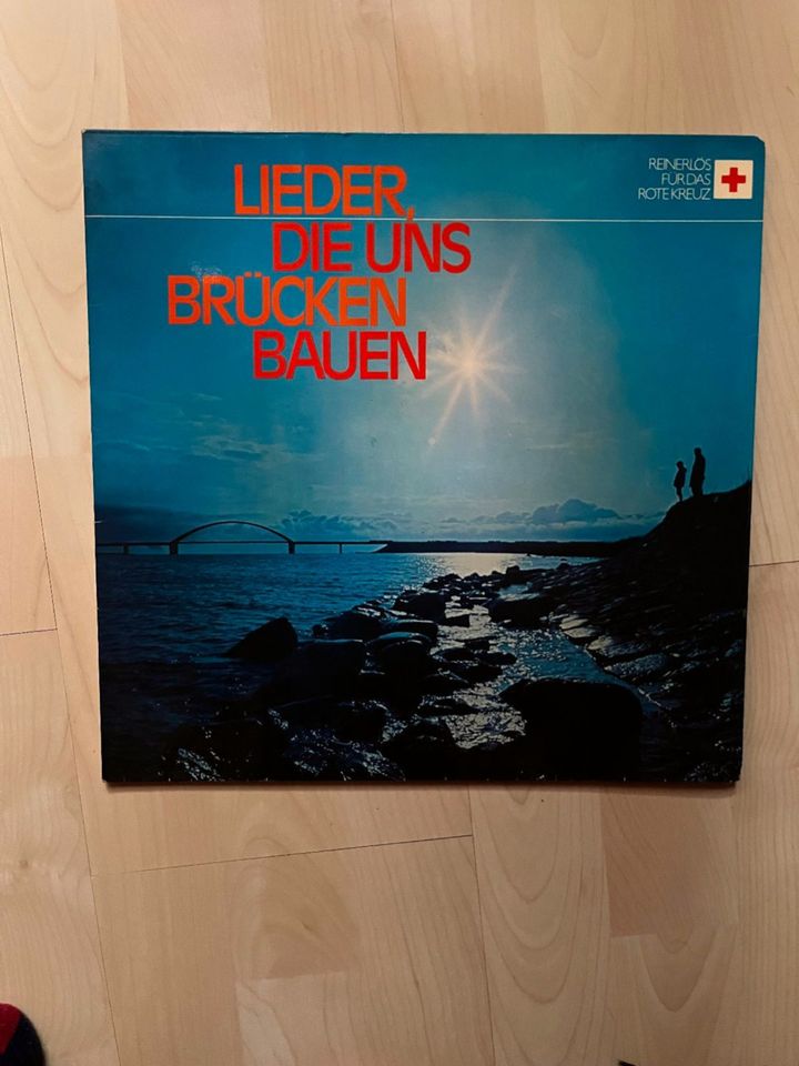 Schallplatte LP Vinyl Lieder, Die Uns Brücken Bauen in Saarbrücken