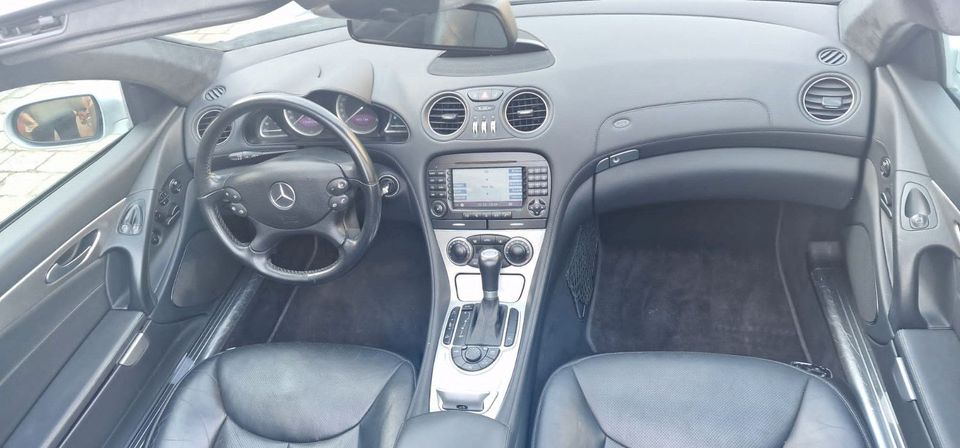 Mercedes-Benz SL 500 Vollaustattung 1.Hand Service Neu in Bondorf