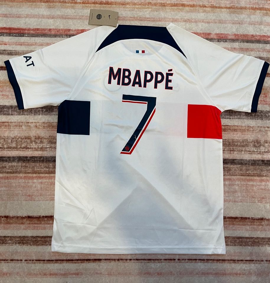 Mbappe Trikot in Berlin