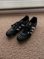 Adidas Fußballschuhe, Größe 46 Hessen - Kirchhain Vorschau