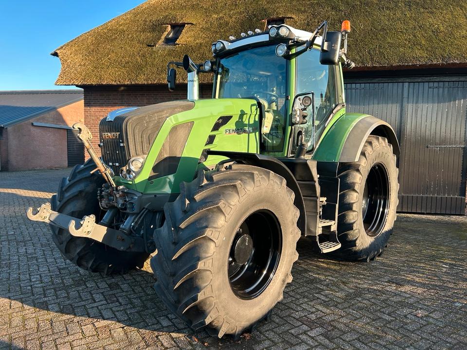 Fendt 824 profi plus in Oldenburg