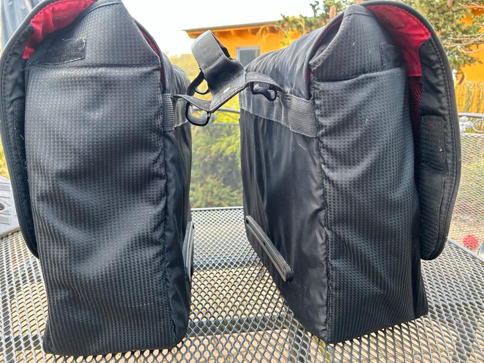 Gebrauchte ABUS Fahrrad- Gepäckträger- Taschen zu verkaufen! in Rostock