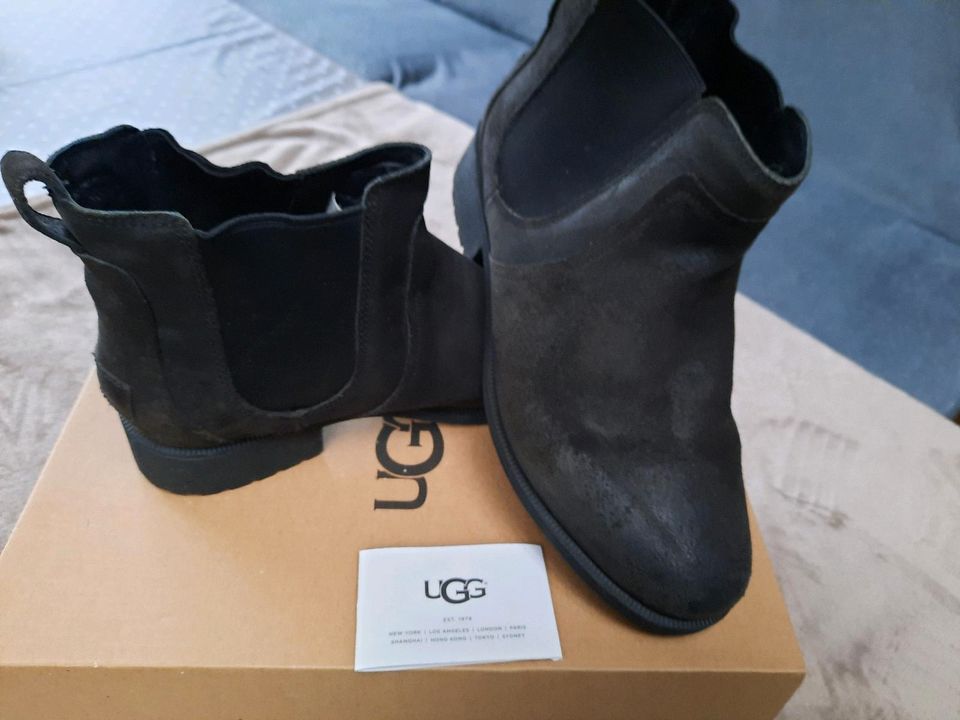 UGG Bonham Boot II Damen Chelsea Casual Boot 40/41 Neuwertig TOP in Kreis  Ostholstein - Bad Schwartau | eBay Kleinanzeigen ist jetzt Kleinanzeigen