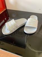 Adidas Adiletten Badelatschen Gr. 37 weiß Badeschlappen Sachsen - Freiberg Vorschau