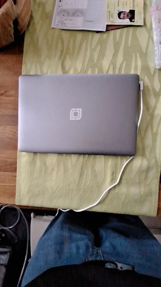 Laptop Jumper Tech 13,3 Zoll VB 105,00 Euro in Straelen