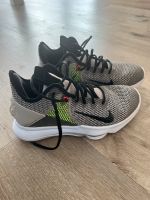 Nike Basketball Schuhe 40,5 Nordrhein-Westfalen - Burbach Vorschau