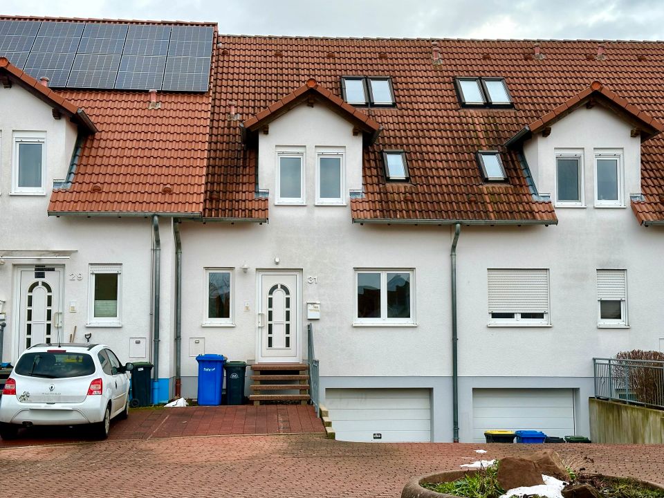 Wohntraum am Roten Rain: Reihenmittelhaus mit Wohlfühlkomfort in Fritzlar! Keine Käuferprovision! in Fritzlar