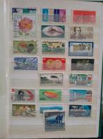 88 Briefmarken DDR, im Album Häfen - Bremerhaven Vorschau