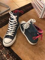 Dunkelblaue CONVERSE ALL STAR mit tollem Innenfutter Gr.40 Hessen - Büdingen Vorschau
