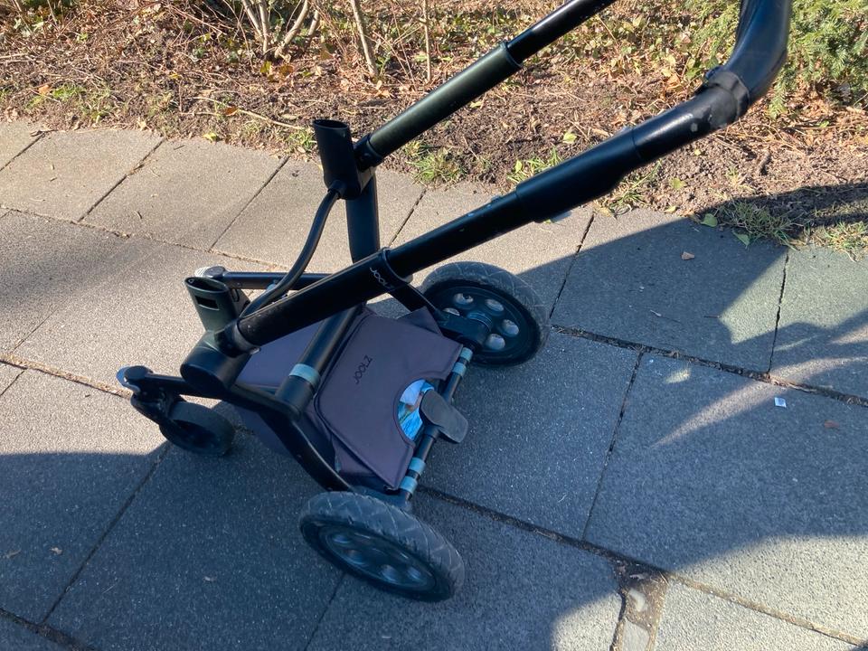 Joolz Day 1 Kombi Kinderwagen Buggy Zubehör in Lohmar