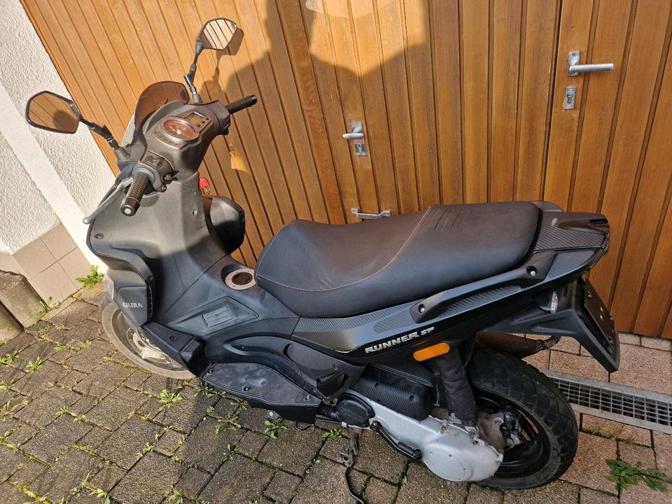 Piaggio Gilera Runner SP 50 / Roller / Motorroller / Top / LESEN! in Rudersberg