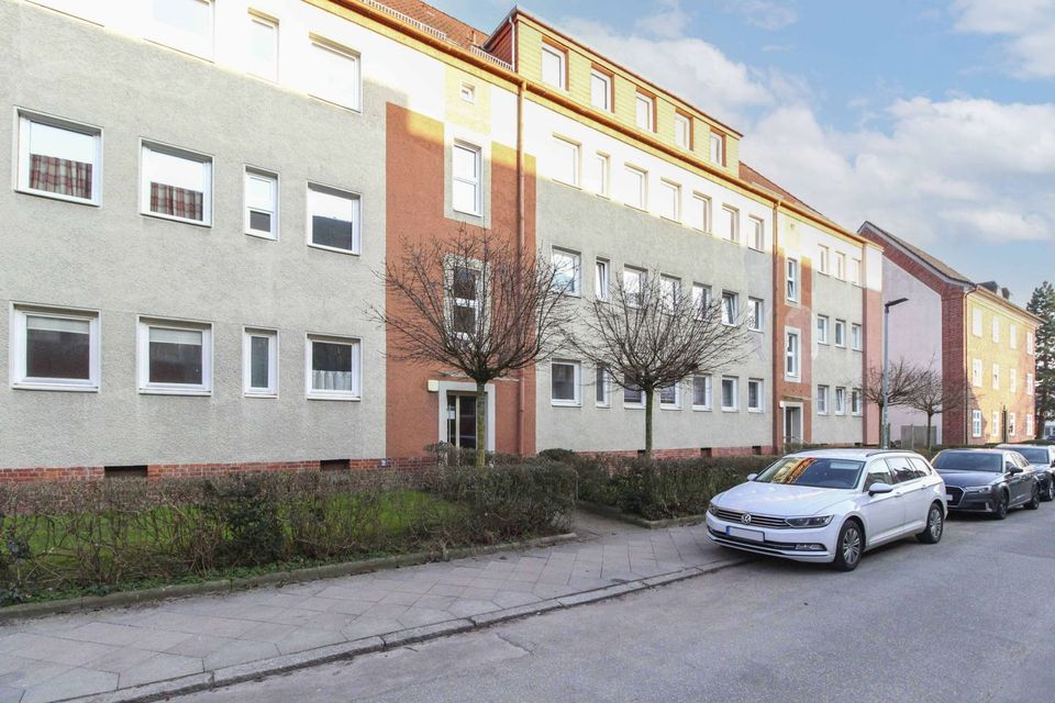 Bezugsfreie, helle 2-Zimmer-Wohnung in zentraler Lage von Lübeck in Lübeck