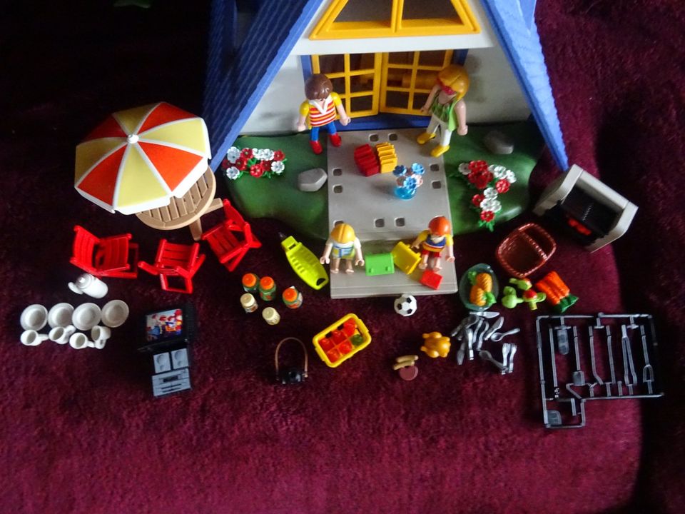 Playmobil Ferienhaus/ Wohnhaus mit Zubehör komplett mit OVP in Meinerzhagen