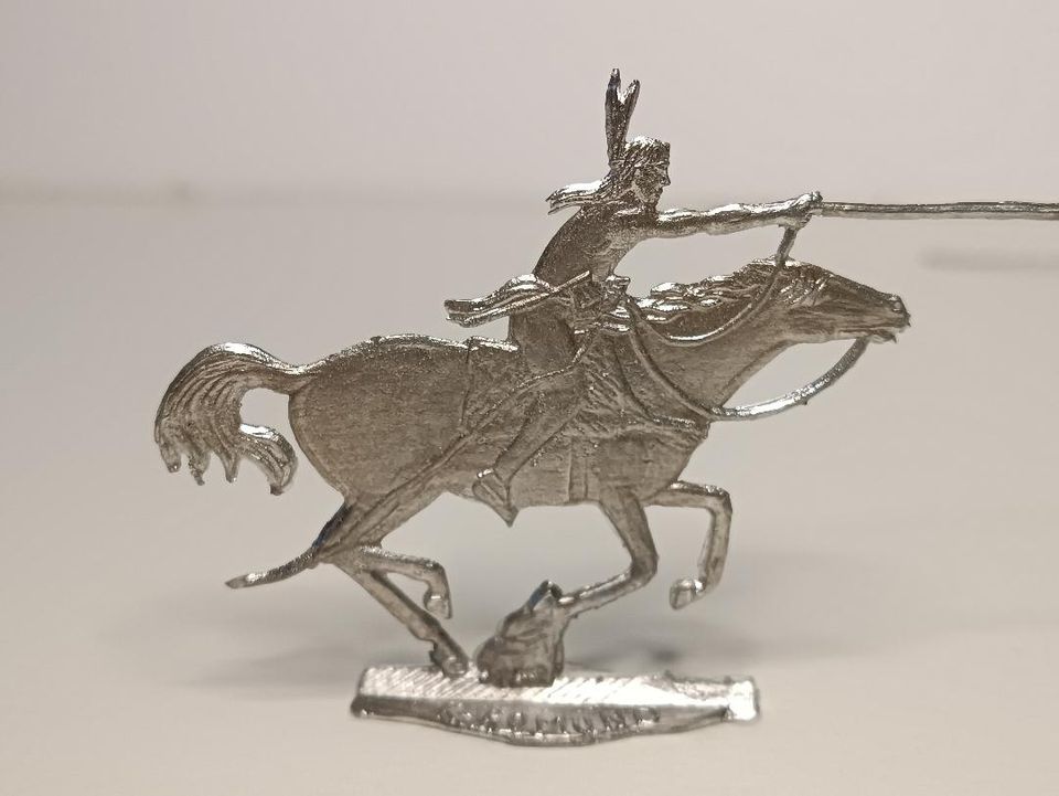 30 mm Zinnfiguren, Indianer mit und ohne Pferd, mit Lasso in Dresden