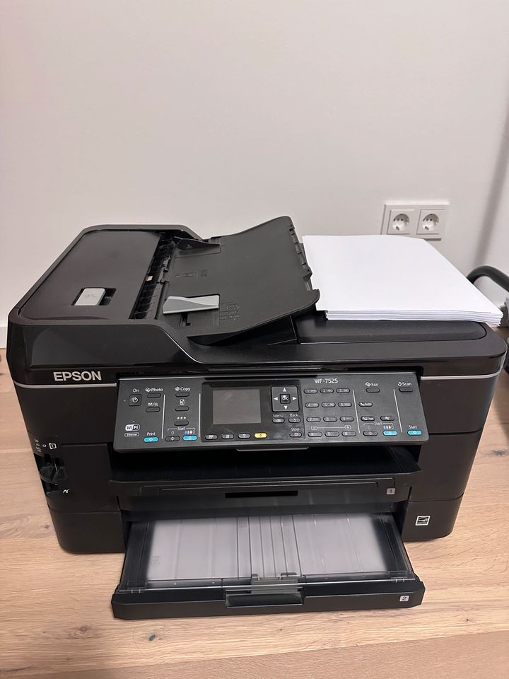 Epson Drucker und Scanner WF-7525 in Kriftel