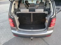 VW Touran Gepflegtes 7 Sitze Familienfahrzeug Berlin - Neukölln Vorschau