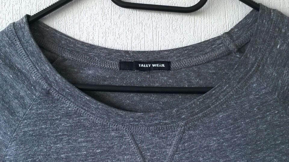 Shirt Oberteil grau meliert schwarz Pailletten Gr. XS Tally Weijl in Berlin