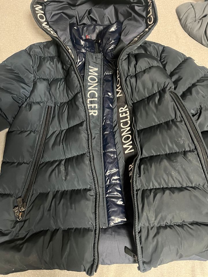 Moncler Jacke in top Zustand in Ludwigshafen