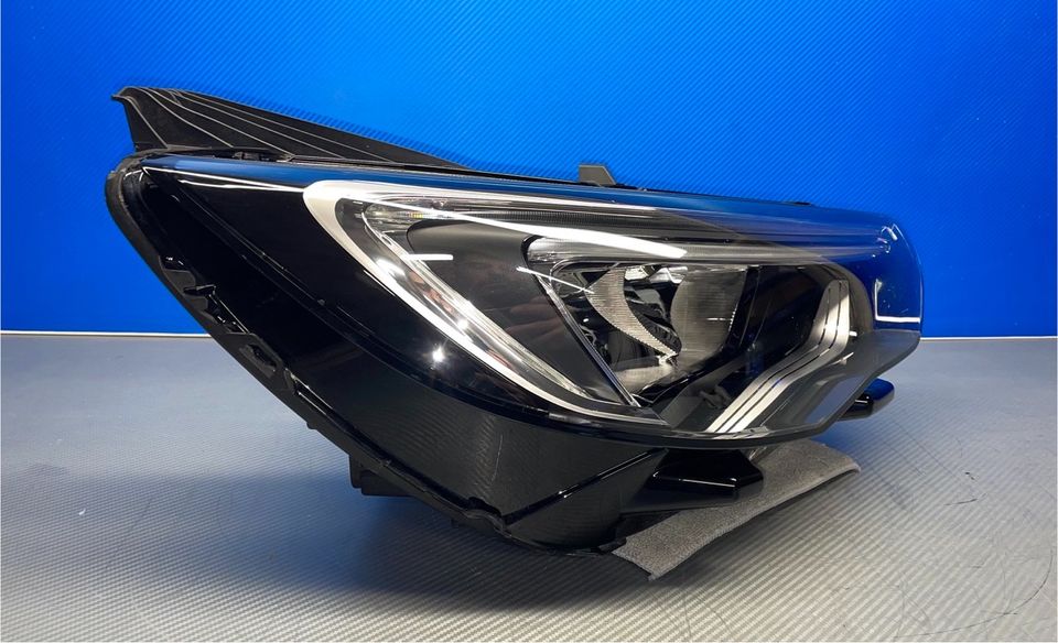 Opel Grandland X LED Scheinwerfer Rechts YP00162680 in Dannstadt-Schauernheim