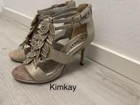 Sandalen Highheals Tamaris etc. Gr. 38 schwarz Gold München - Bogenhausen Vorschau