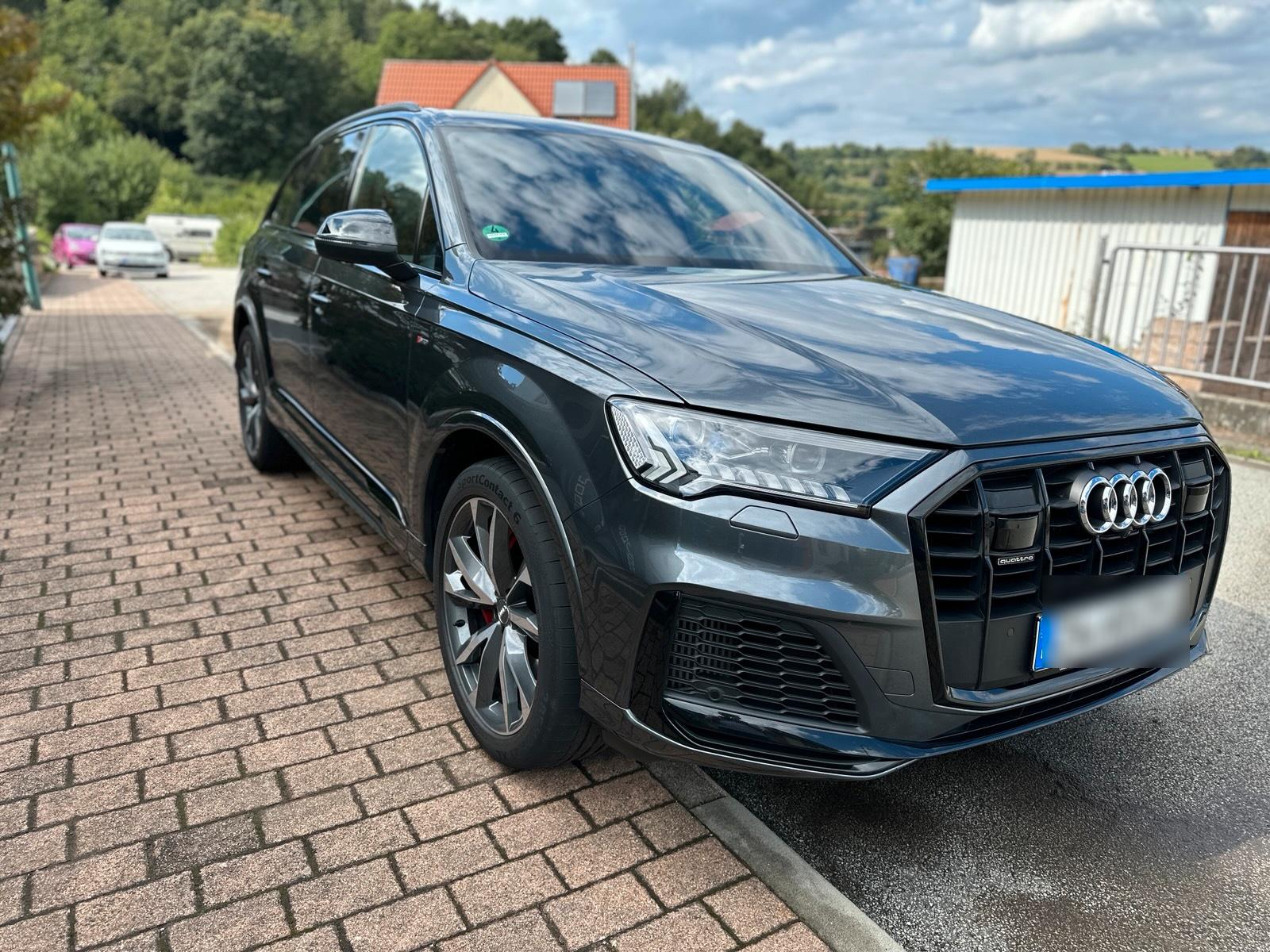 Abbildung des Autos Audi Q7 60tfsi e S-Line&…