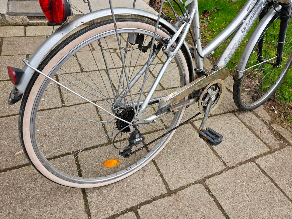 funktionierendes Fahrrad 28 Zoll in München