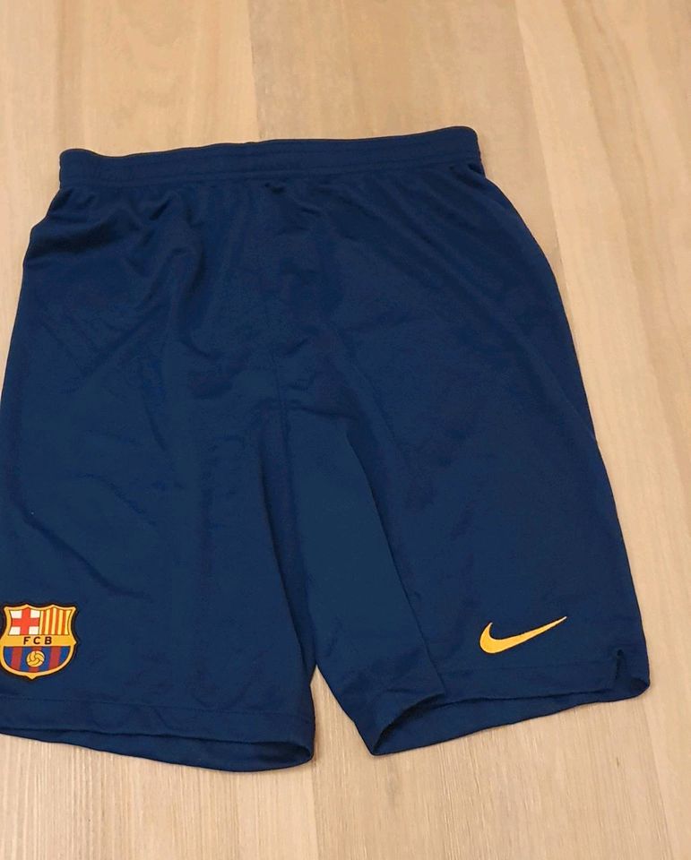 Fußballhose, Sporthose, FCB, Barcelona Größe XL in Schöneck