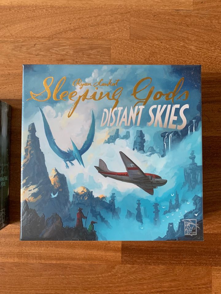 Kickstarter Sleeping Gods Distant Skies Collector Edition Neu in Berlin