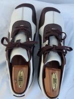 Ausgefallene DIESEL SNEAKER GR. 44,5  NEU NEU Nordrhein-Westfalen - Höxter Vorschau