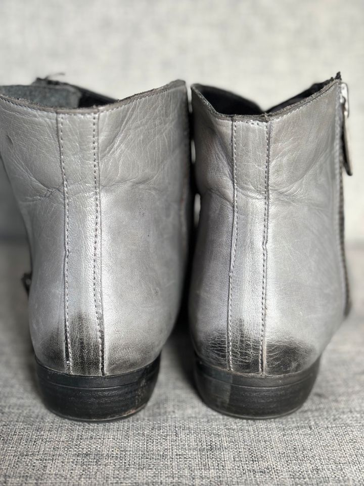 Grauer Leder Boots im Used Look von 5th Avenue in Faulbach