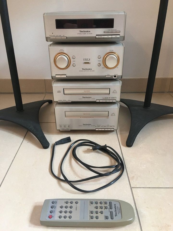 Technics SC-HD350 Stereoanlage mit Lautsprecher auf Ständer in Frechen