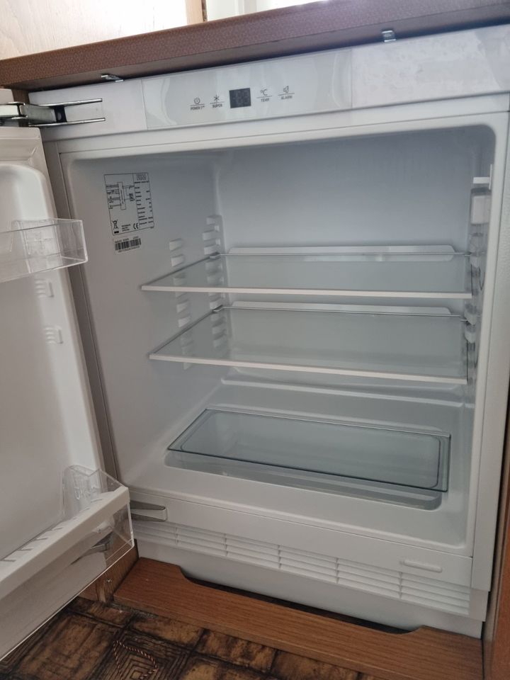Kühlschrank PKM, 1 Monat alt, unterbaufähig, 60 Breit, 82 hoch in Norderstedt