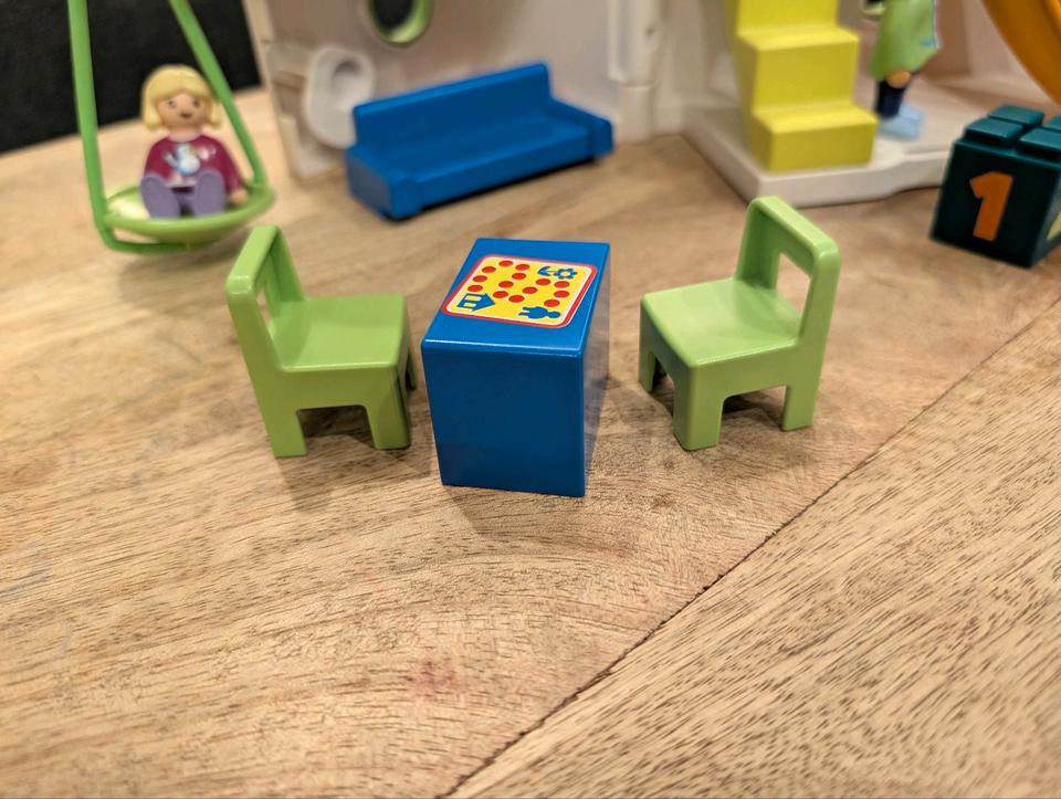 Playmobil 123 Mein Mitnehm-Kindergarten Figuren und Gebäude in Oldenburg