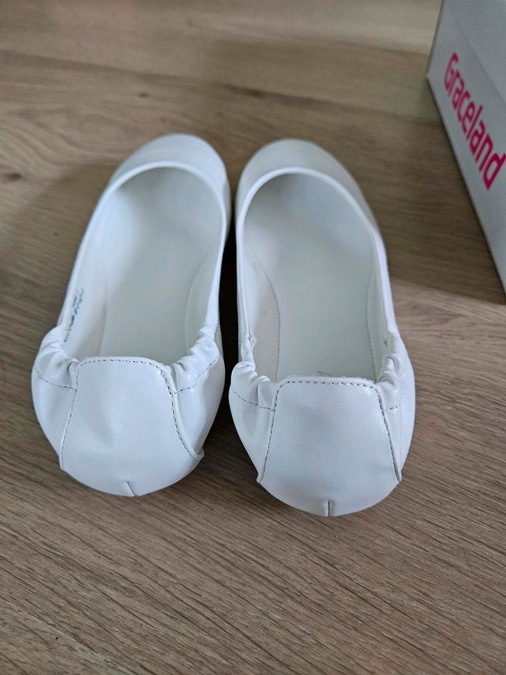 Ballerina weiß  Gr 33, NEU OVP in Cottbus