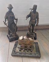 Henner und Frieder Bronzefiguren auf Marmorsockel mit Lore. Rheinland-Pfalz - Brachbach Vorschau