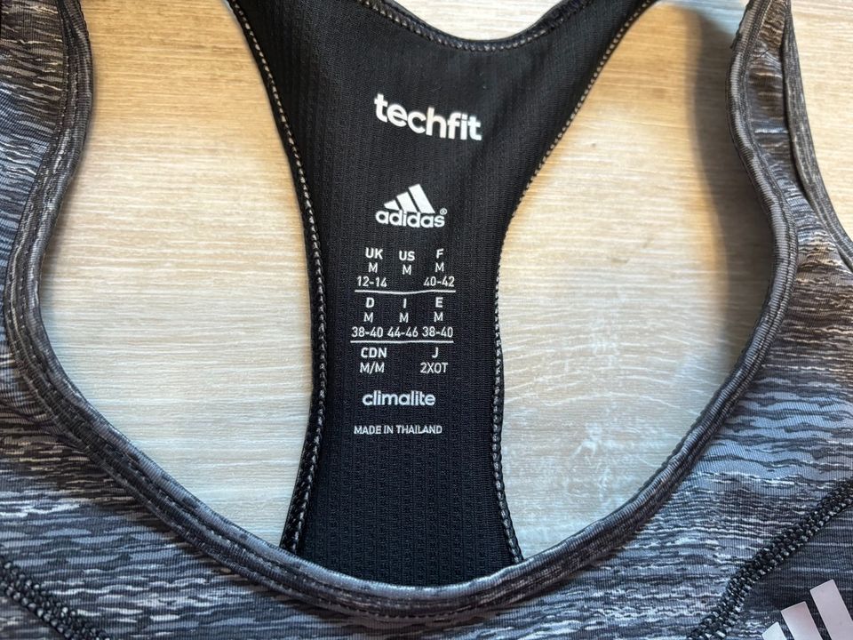 Sport BH von Adidas Größe M grau schwarz in Dortmund