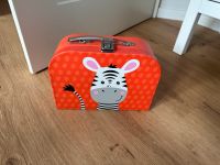 Kinderkoffer Koffer Zebra rot Punkte Kita Kinderzimmer Spielzeug Sachsen-Anhalt - Radegast Vorschau