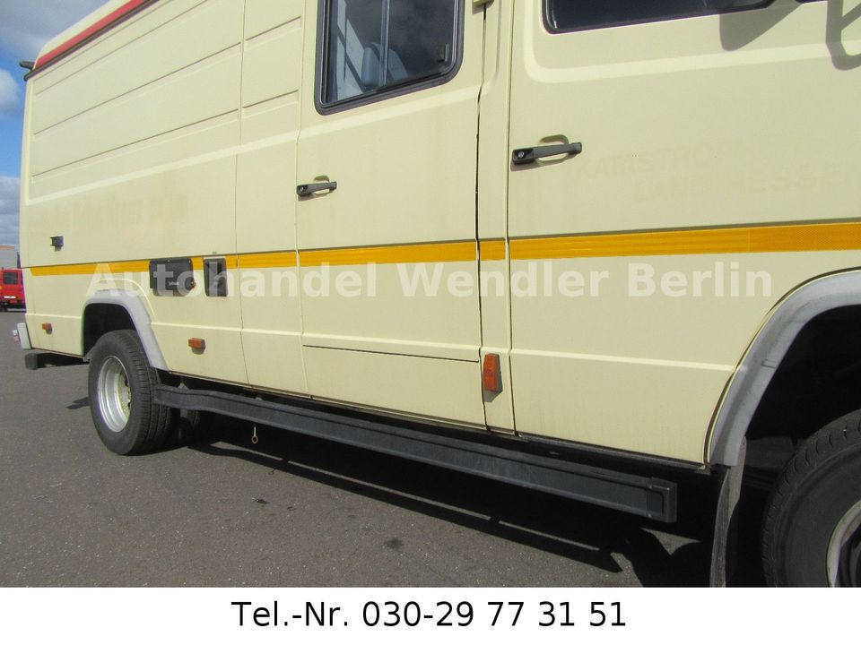 Mercedes-Benz Vario 612D 7-Sitzer Diff-Sperre orig.17tkm in Berlin