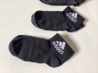 3x Adidas Sneakers Socken Gr 28/29 Hessen - Hammersbach Vorschau