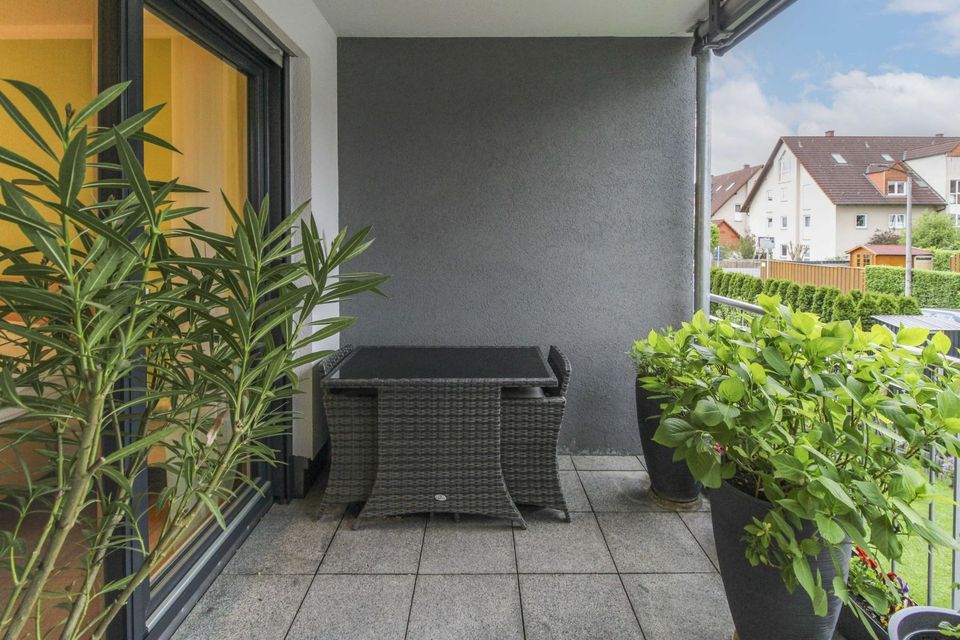 Energieeffizient & neuwertig: 3-ZW mit EBK, Balkon & Carport in zentraler Wohnlage von Fürth-Dambach in Fürth